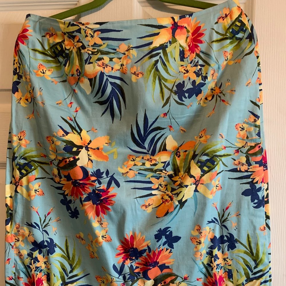 Ladies Floral Skirt